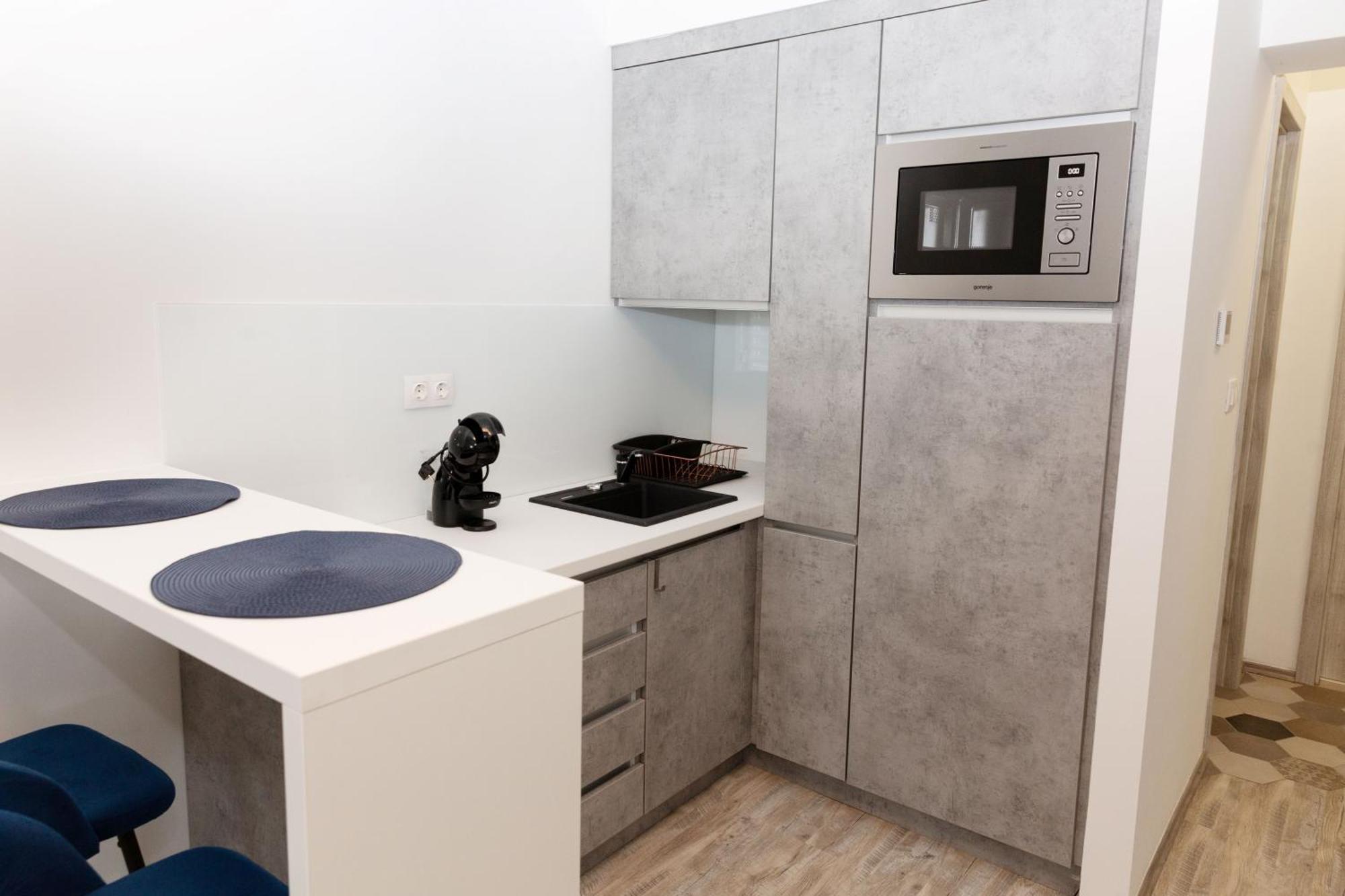 Berzsenyi Apartmanhaz Kaposvár Exteriör bild